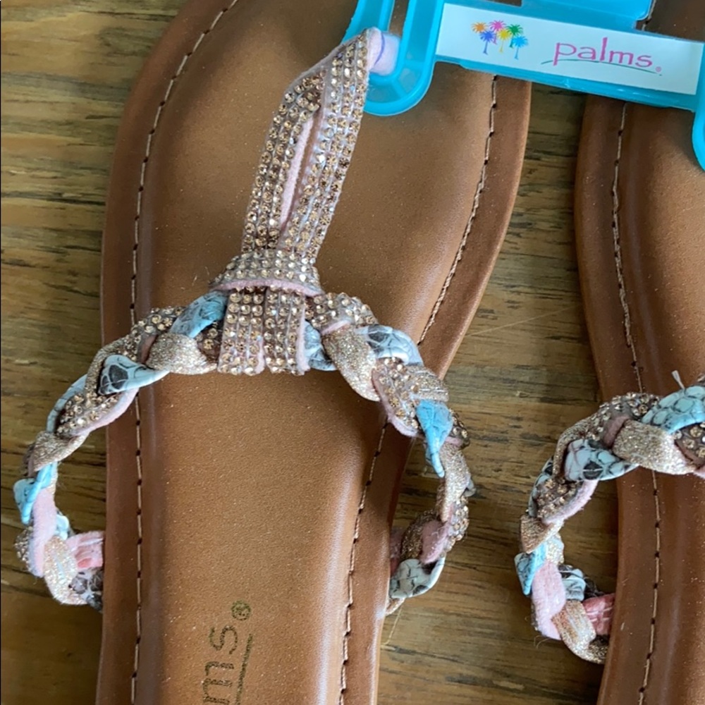 Palms FlipFlops - Picture 3 of 4